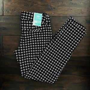 BRAND NEW! Printed Ankle Pants